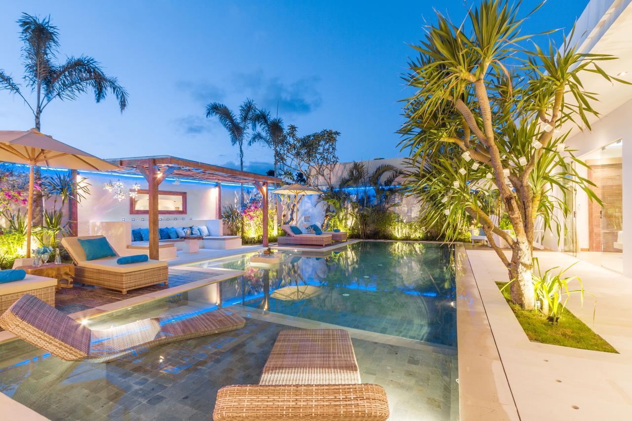 Four-Bedroom Villa Private Pool